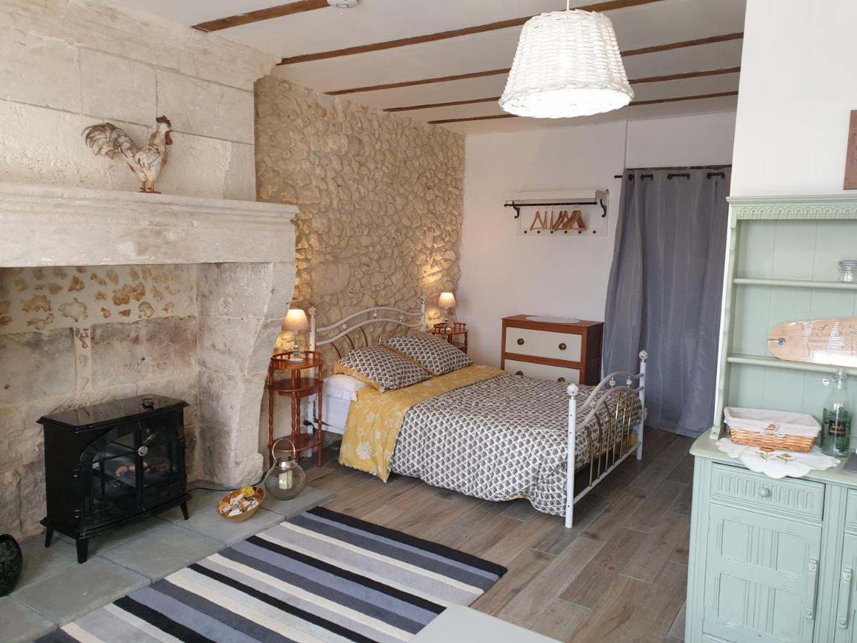 La Vieille Grange - Saint-Privat-Des-Pres住宿加早餐旅馆 外观 照片