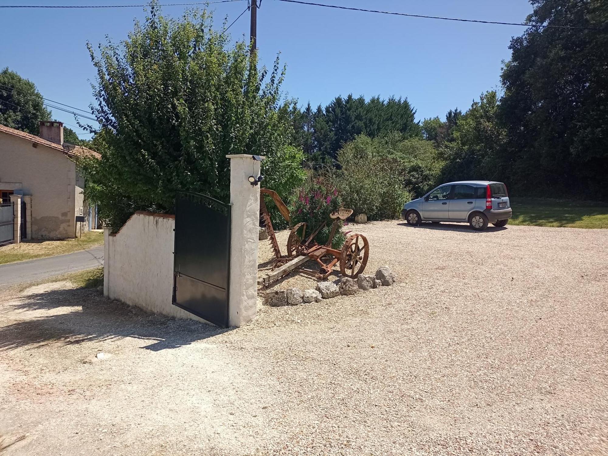 La Vieille Grange - Saint-Privat-Des-Pres住宿加早餐旅馆 外观 照片